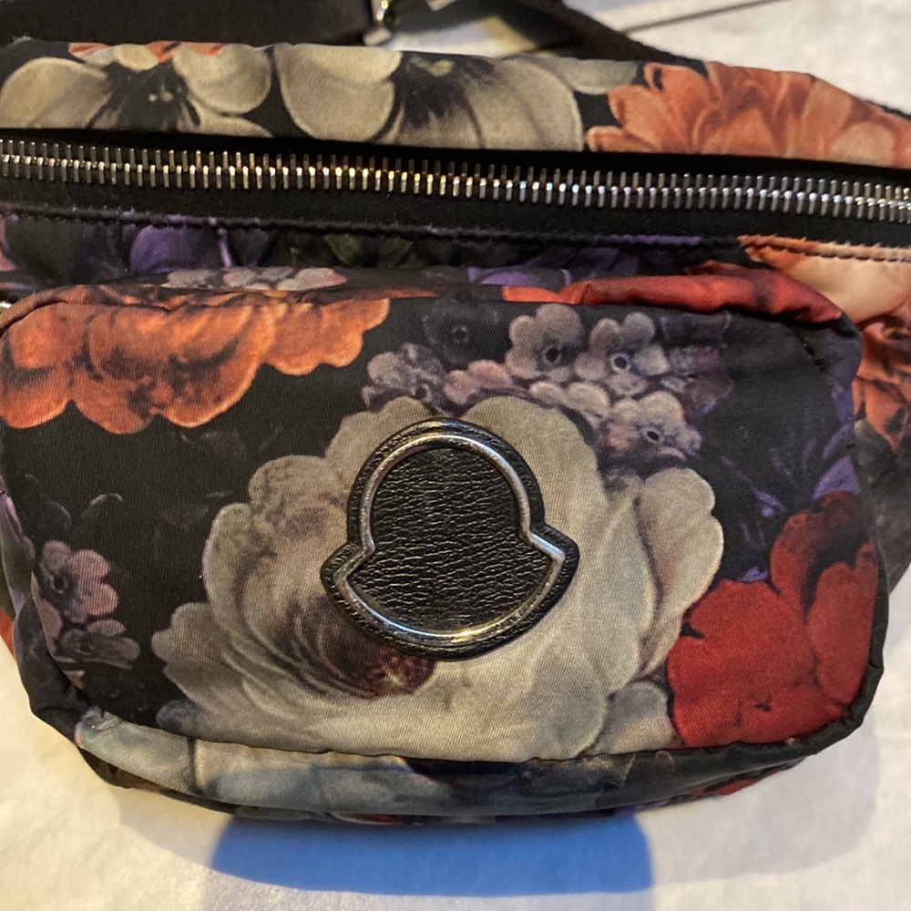 Moncler floral print belt bag - Picture 5 of 11
